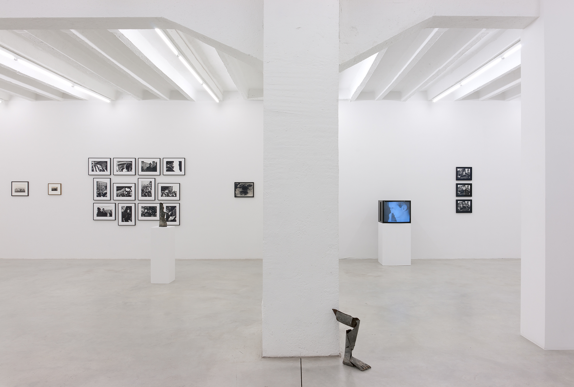 Exhibition view at Galerija Gregor Podnar, Berlin, 2012. Photos: Marcus Schneider