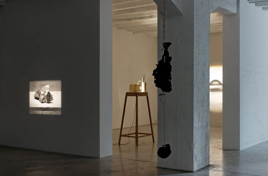 Francisco Tropa, exhibition view, Galerija Gregor Podnar, Berlin, 2013. Photo: Marcus Schneider