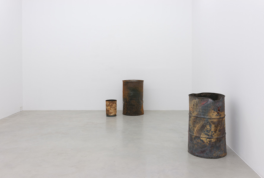 Ariel Schlesinger: Okazaki, exhibition view, Galerija Gregor Podnar, Berlin, 2014. Photo: Marcus Schneider