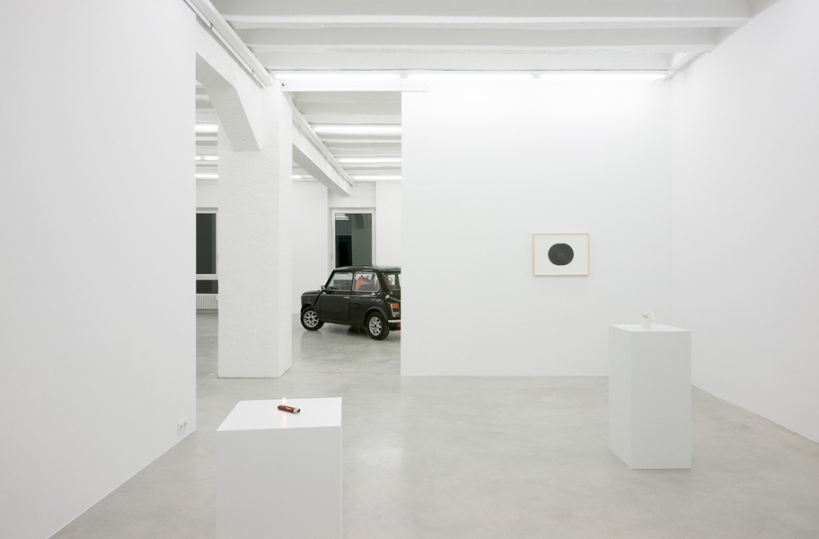 Ariel Schlesinger: Reverse Engineering,  exhibition view, Galerija Gregor Podnar, Berlin, 2010. Photo: Marcus Schneider