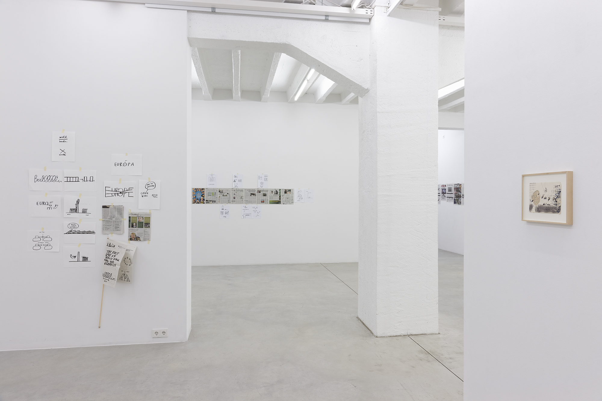 Dan Perjovschi: Need to Draw, exhibition view, Galerija Gregor Podnar, Berlin, 2014. Photo: Marcus Schneider