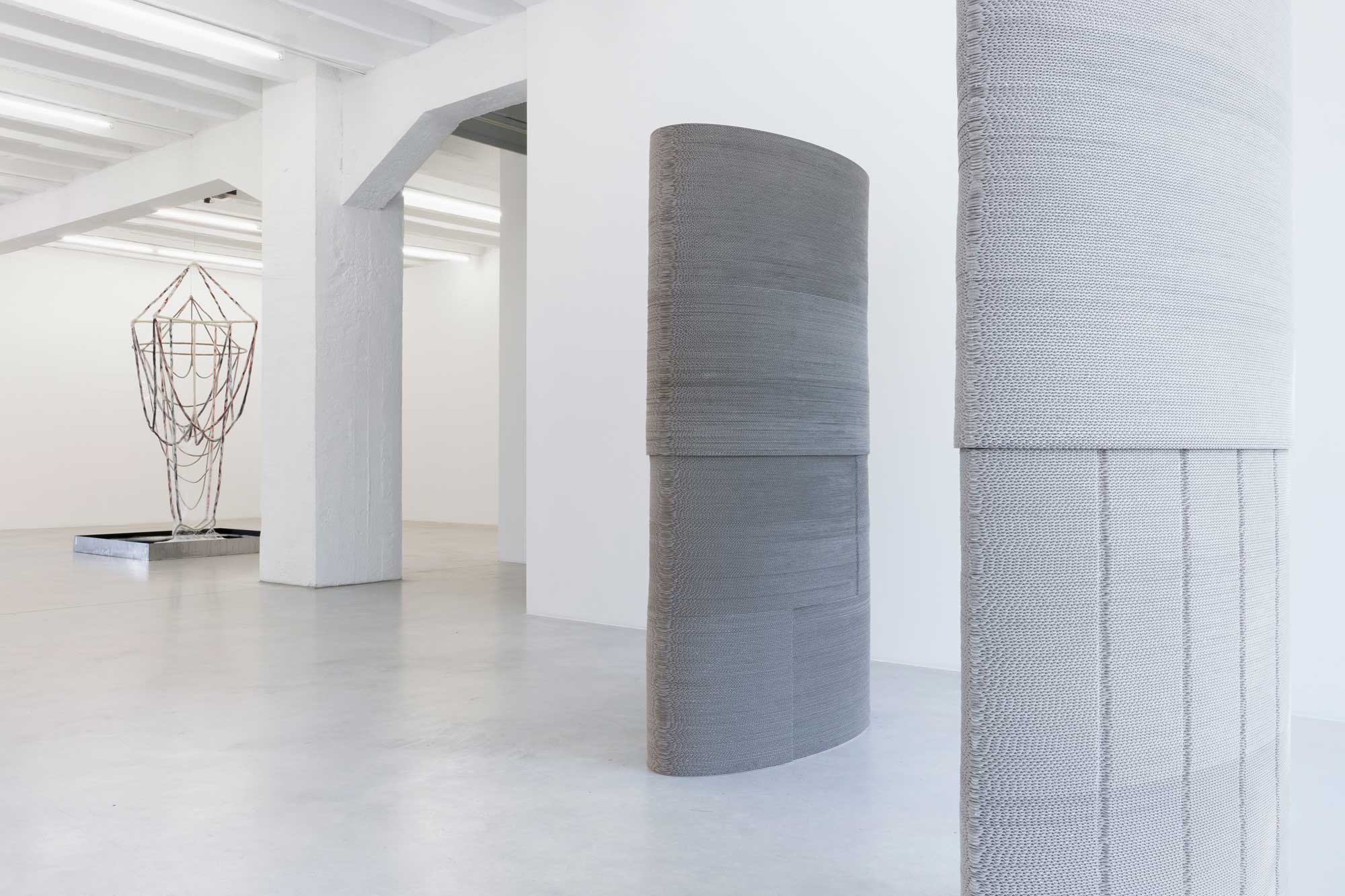 Tobias Putrih: Pale Guardians, exhibition view, Galerija Gregor Podnar, Berlin, 2015. Photo: Marcus Schneider