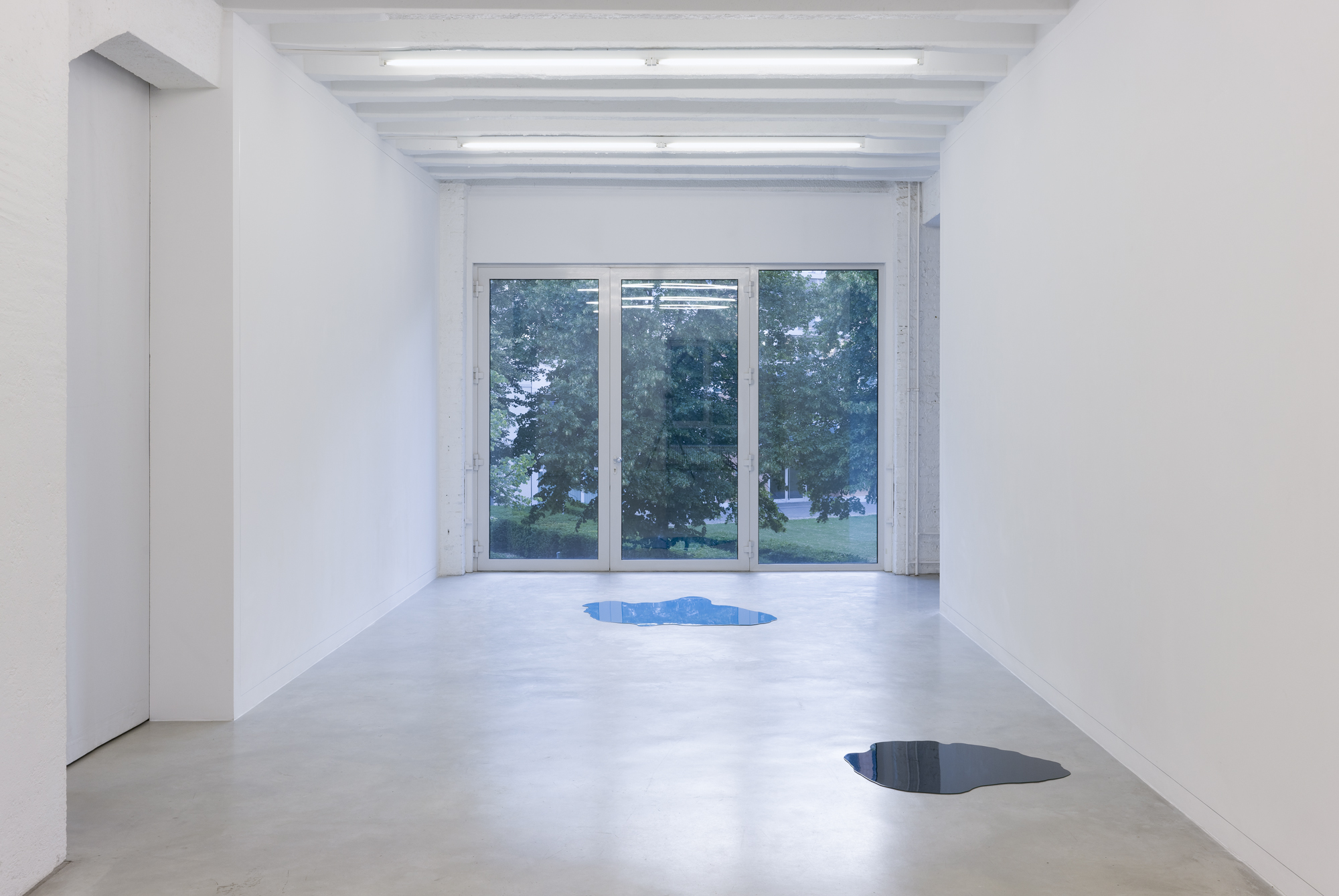 Alexander Gutke, Silver Lining, exhibition view, Galerija Gregor Podnar, Berlin, 2016. Photo: Marcus Schneider