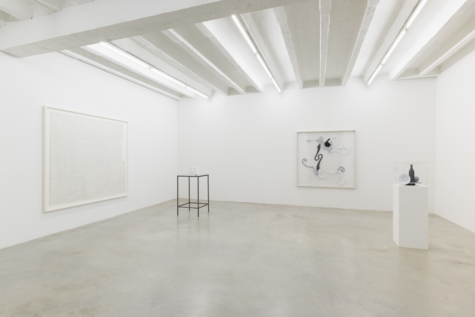 Attila Csörgő, Ursuppe, exhibition view, Gregor Podnar, Berlin, 2018. Photo: Marcus Schneider